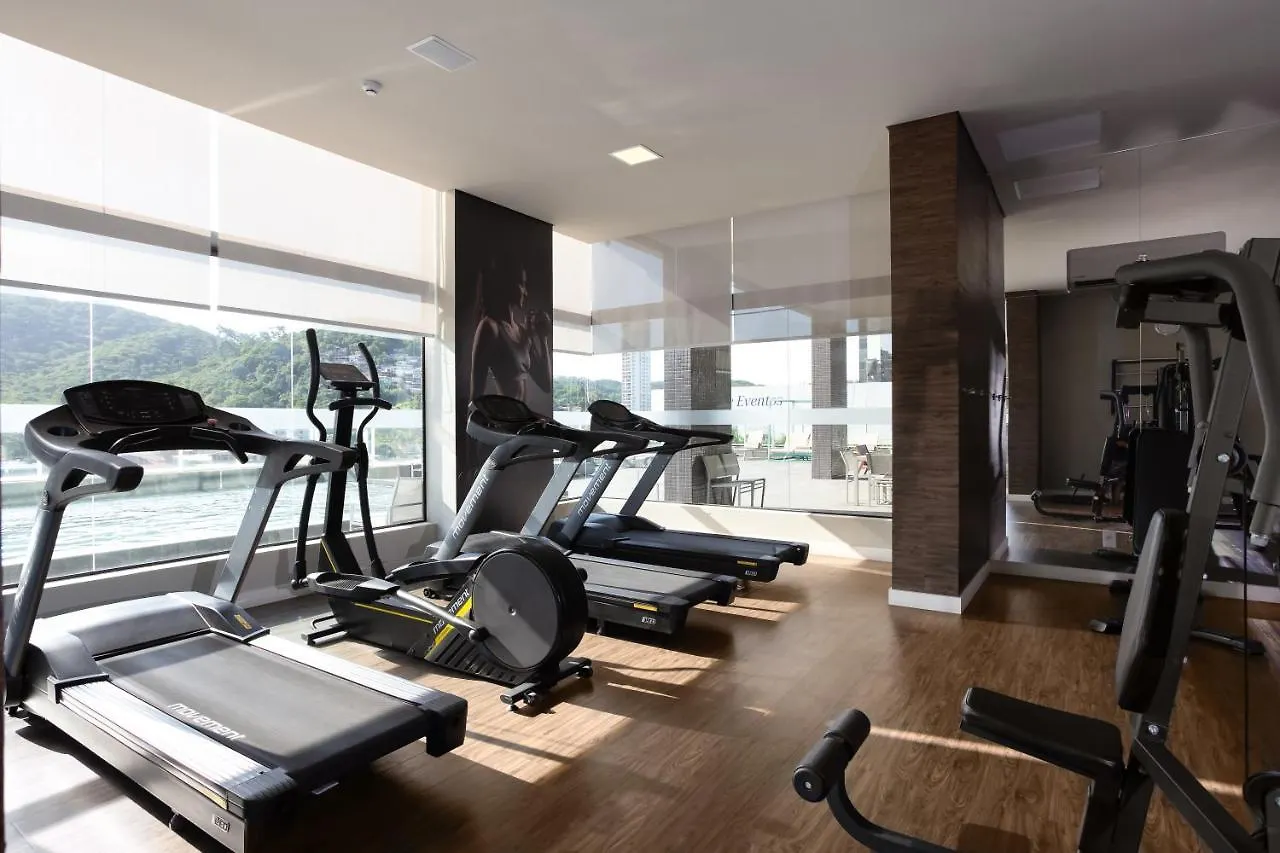 Hilton Garden Inn Itajaí Praia Brava 4*,