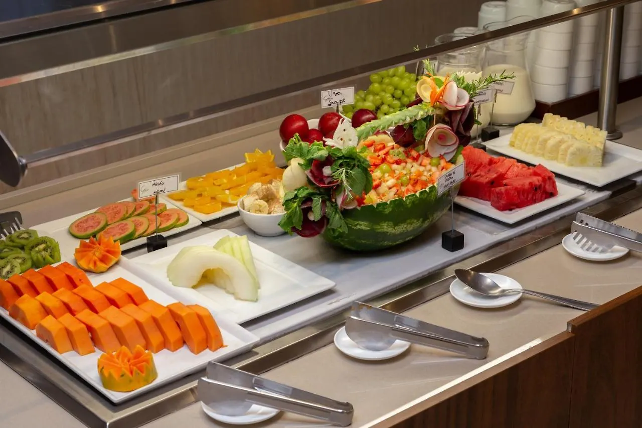 מלון Itajaí Hilton Garden Inn Praia Brava