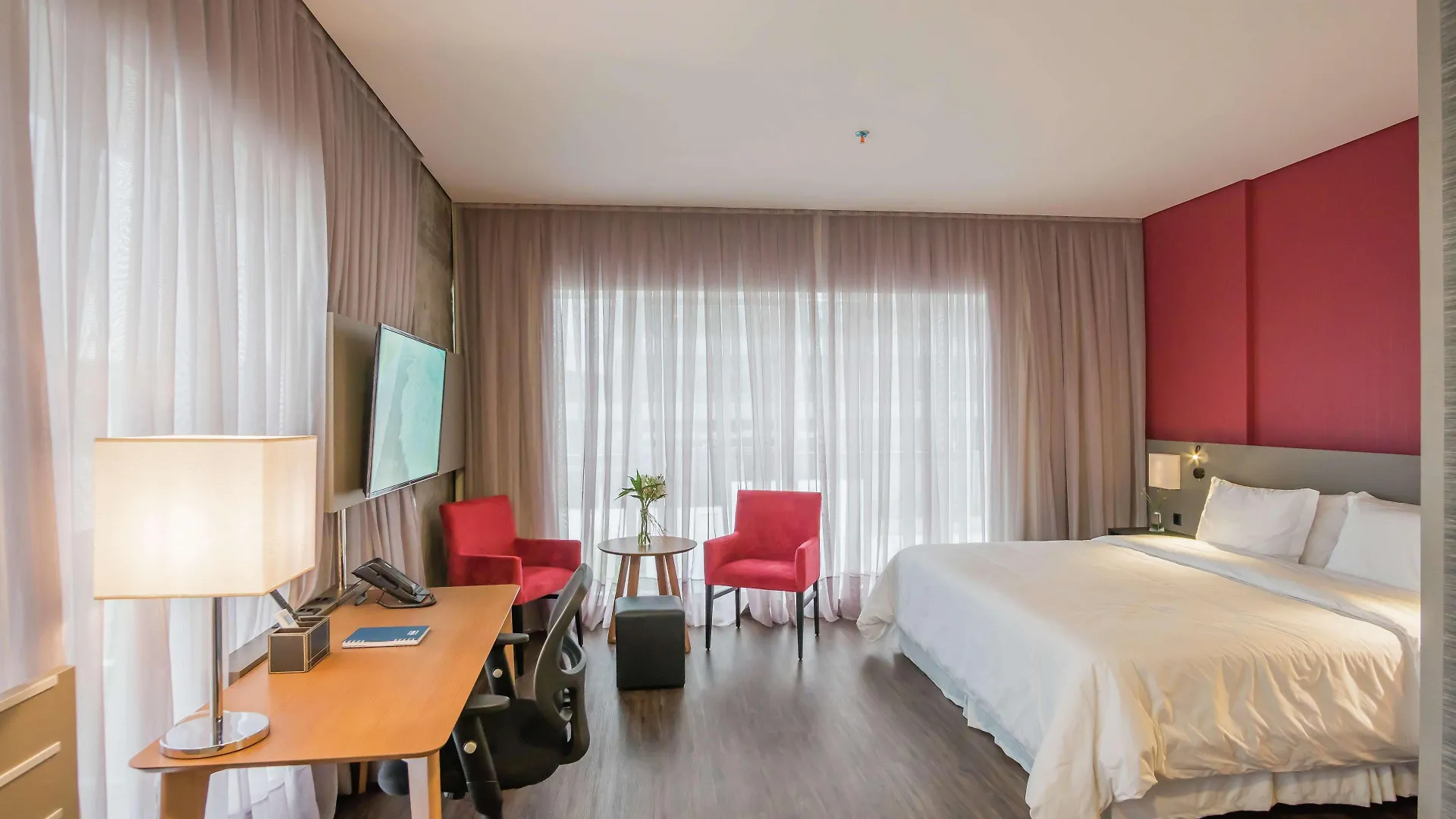 Itajaí Hilton Garden Inn Praia Brava מלון