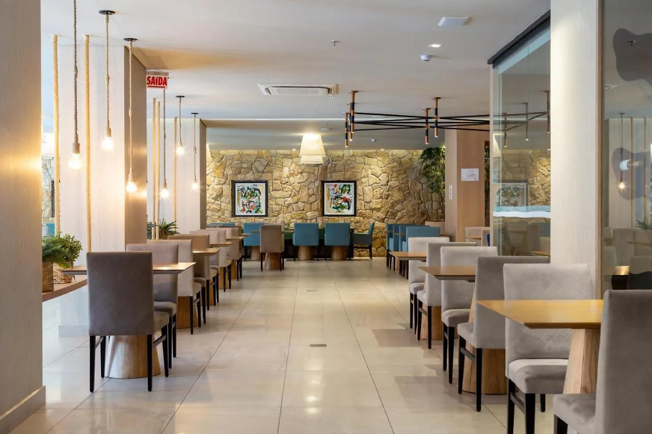 Itajaí Hilton Garden Inn Praia Brava מלון