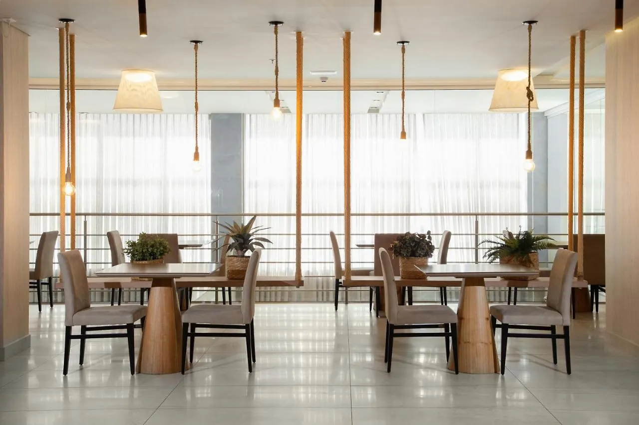 **** מלון Itajaí Hilton Garden Inn Praia Brava ברזיל